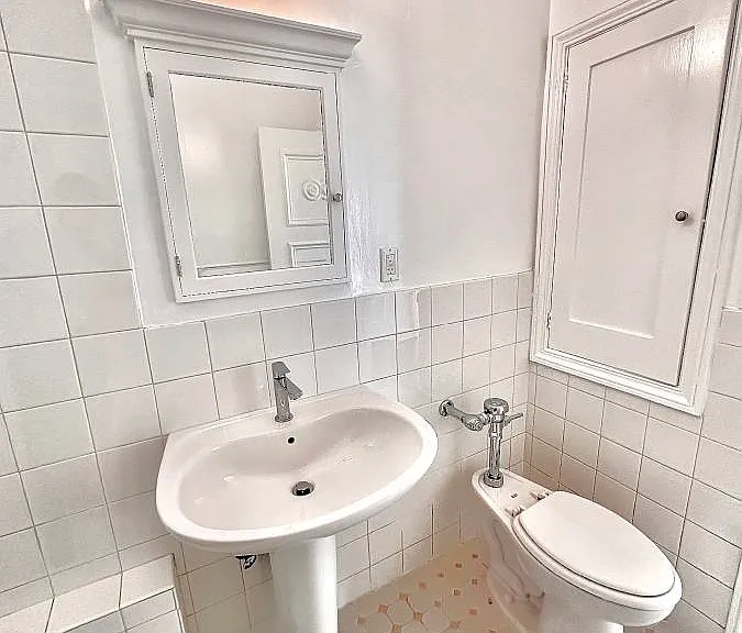 Unit #602 bathroom
