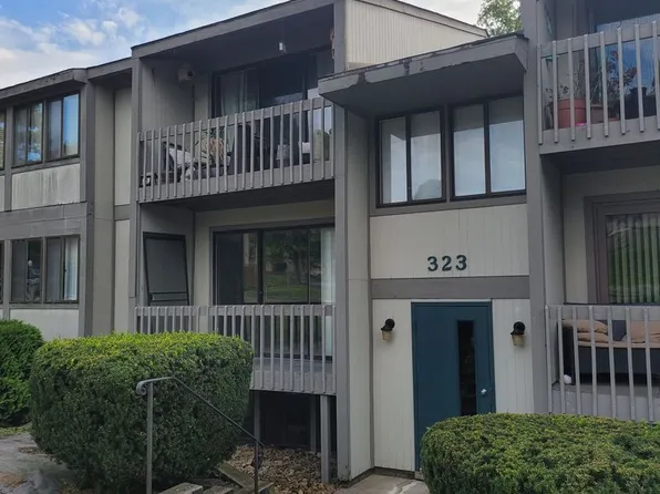 323 Ridge Point Cir APT A11, Bridgeville, PA 15017
