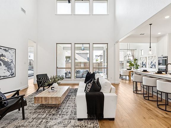 4th image of 3851 Freeman Way