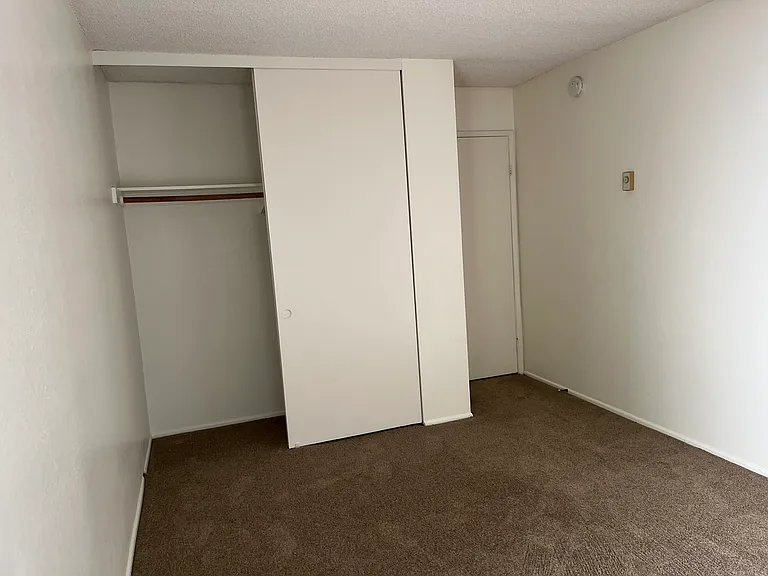 1749 Haydn Dr — Photo 30