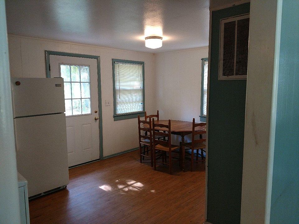 1st image of 30 Vista Ln