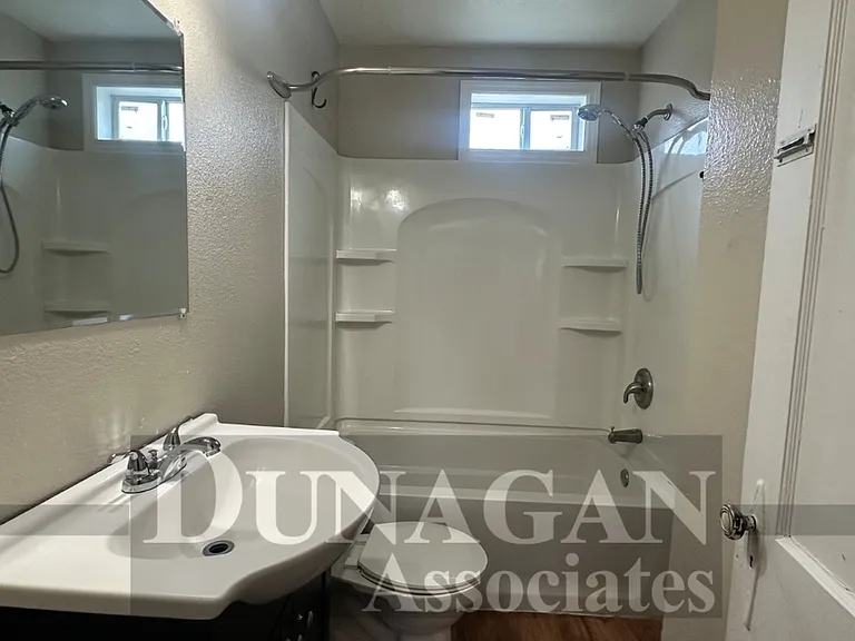 709 W Stevens St — Photo 7