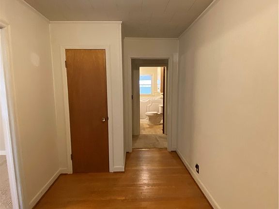 4th image of 540 11th St SW
