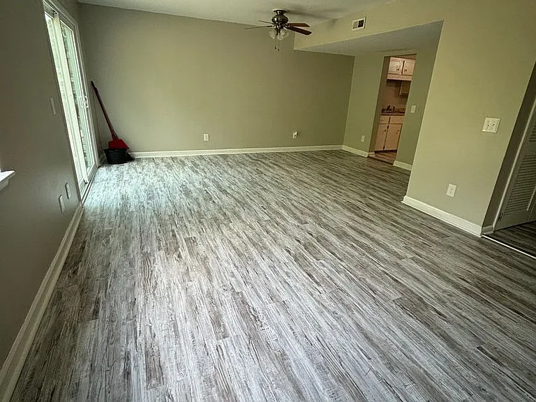 912 Pineland Ave #5 — Photo 7