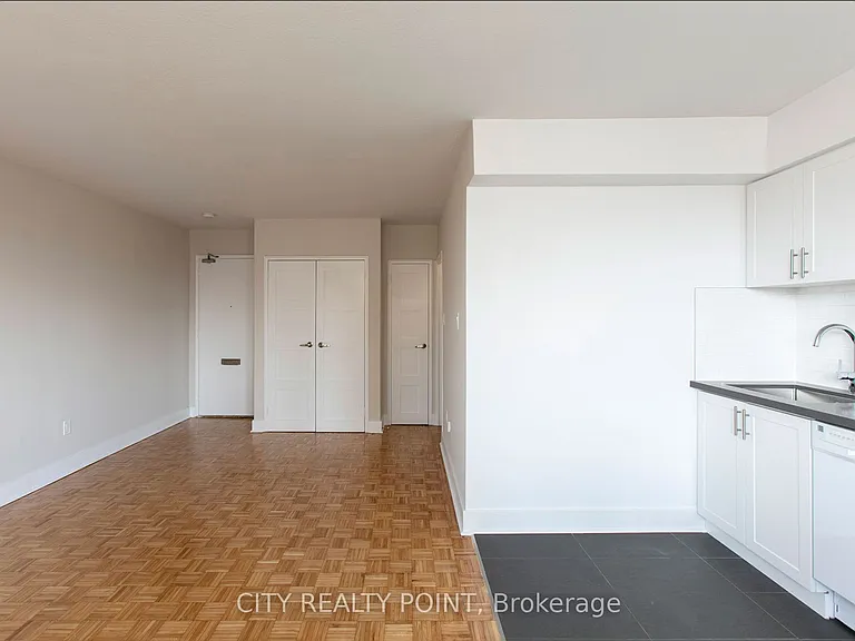 276 Saint George St #903 — Photo 3