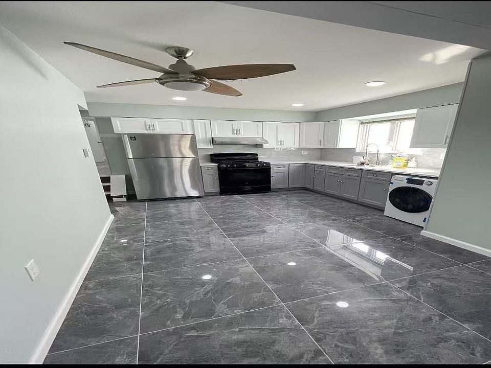 1st image of 56 Furness Pl Floor 1