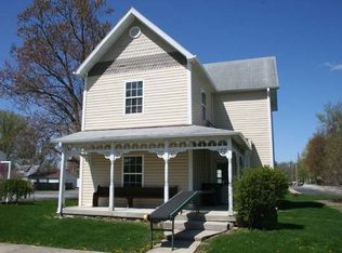 208 N Walnut St, Carthage, IN 46115