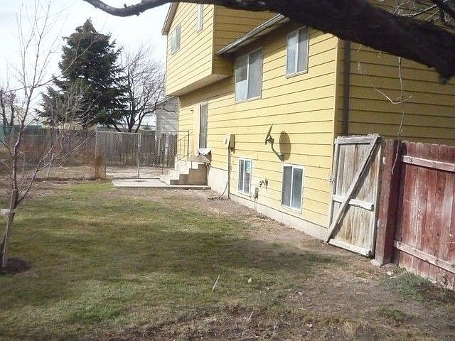 2nd image of 3458 S Island Cir