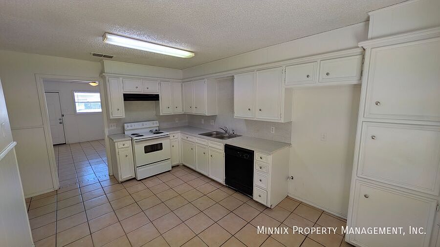 1st image of 5718 Brownfield Dr #D
