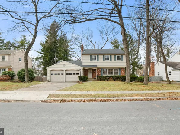 23 Melody Ln, Cherry Hill, NJ 08002