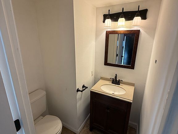 3rd image of 4053 Country Club Dr #0