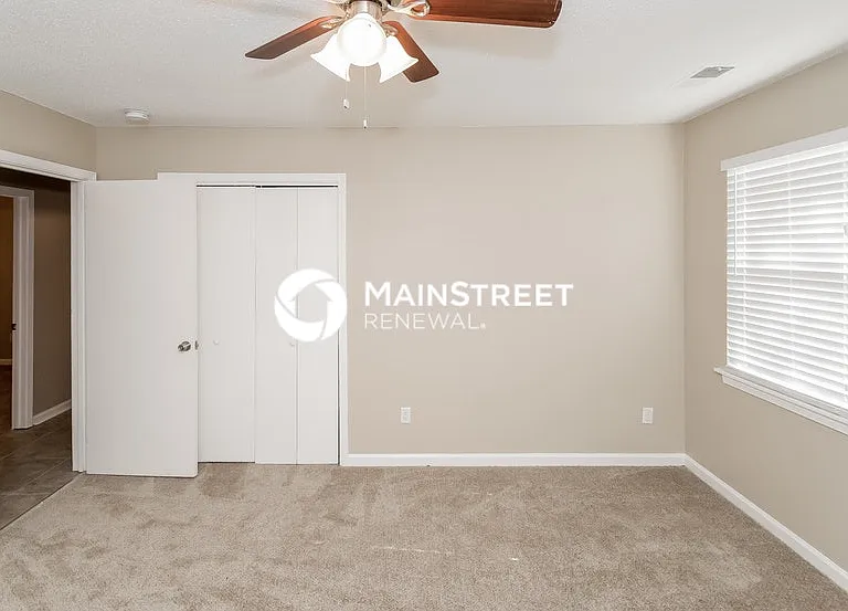 525 Oak Crest Dr — Photo 13