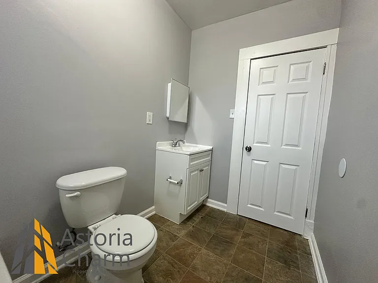 2826 Windsor Ave #C1 — Photo 13