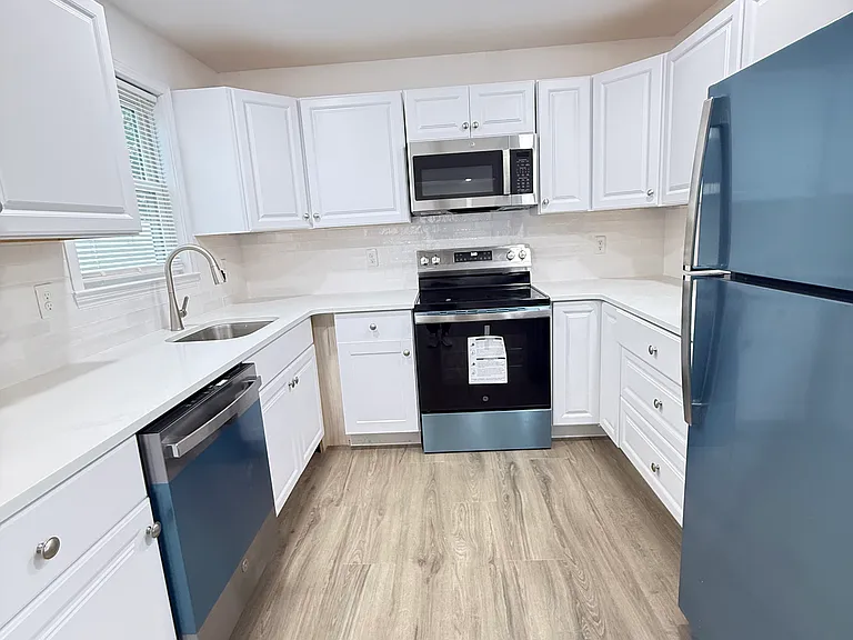 111 Buckhorn Lake Ct — Photo 7