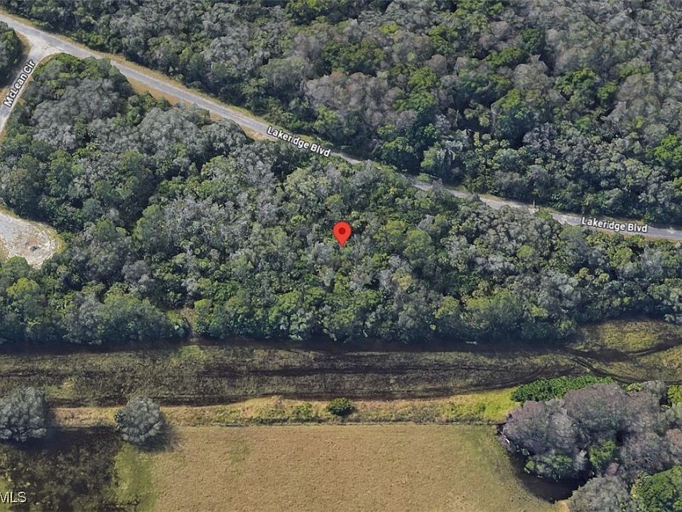 2nd image of 558 Lakeridge Blvd