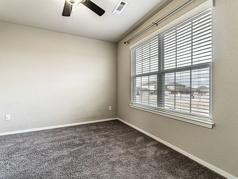 6609 Warrington Rd — Photo 11