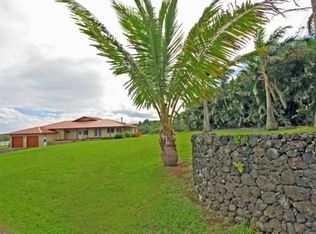 344 Kulike Rd #B, Haiku, HI 96708