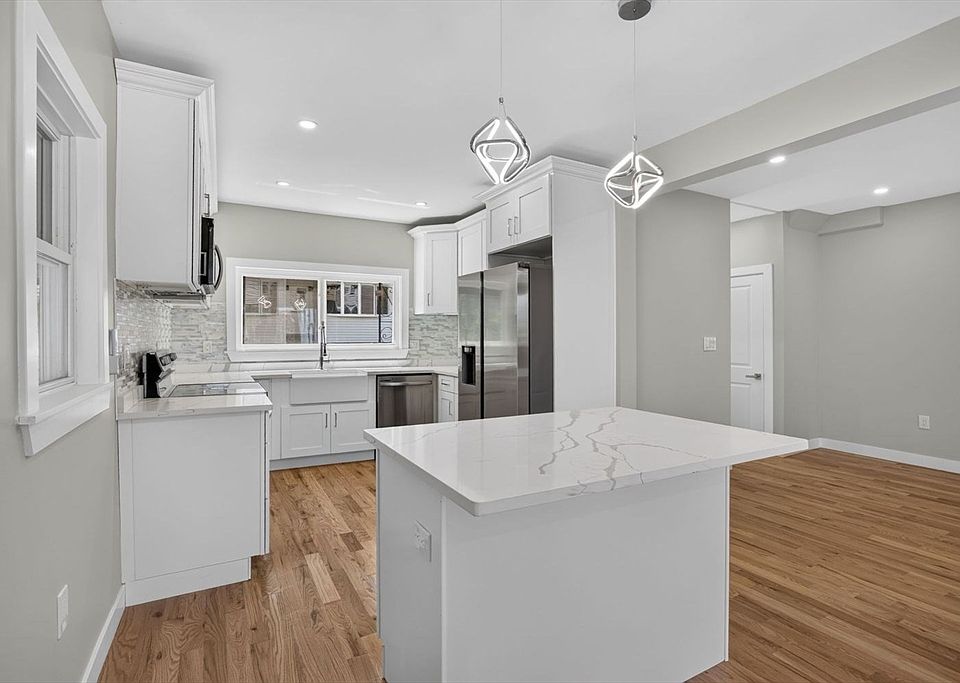1st image of 31 Wordsworth St