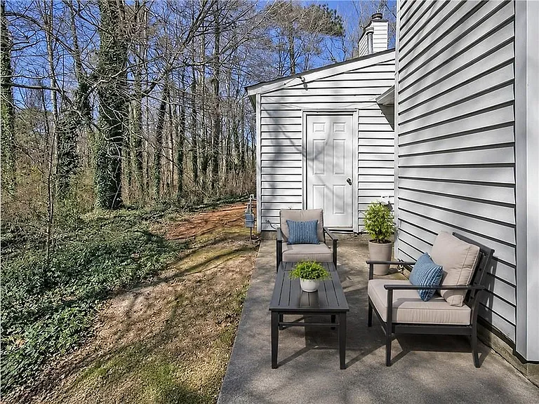6447 River Park Dr — Photo 16