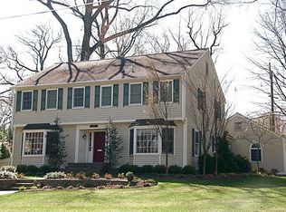 404 Manchester Rd, Ridgewood, NJ 07450