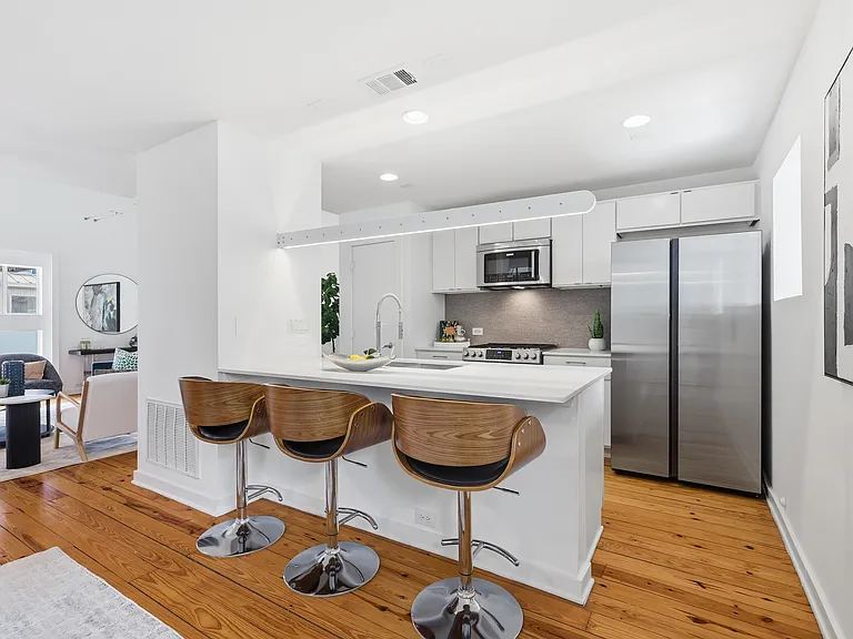 4214 Swiss Ave #A — Photo 8