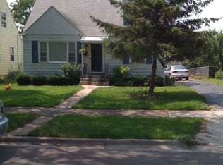 1034 S Saylor Ave, Elmhurst, IL 60126