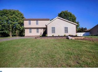 1 Heather Dr, Sicklerville, NJ 08081