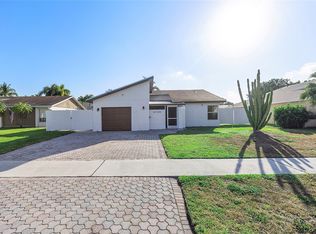 352 NW 41st Ave, Deerfield Beach, FL 33442