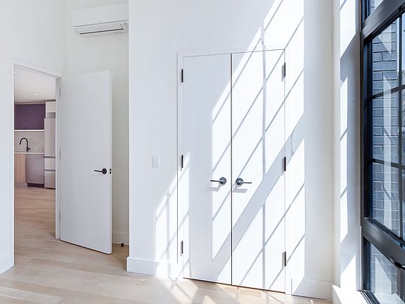 5th image of 25 Bruckner Blvd #2YY