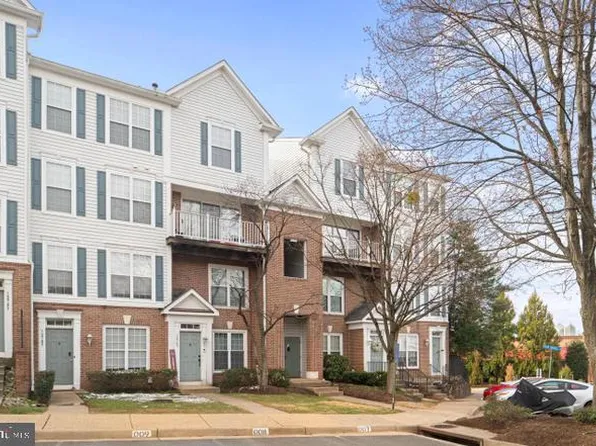 12789 Fair Crest Ct #14102, Fairfax, VA 22033