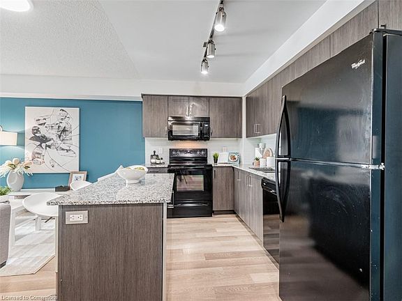 4th image of 80 Esther Lorrie Dr #301
