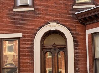 1904 Green St #3W, Philadelphia, PA 19130