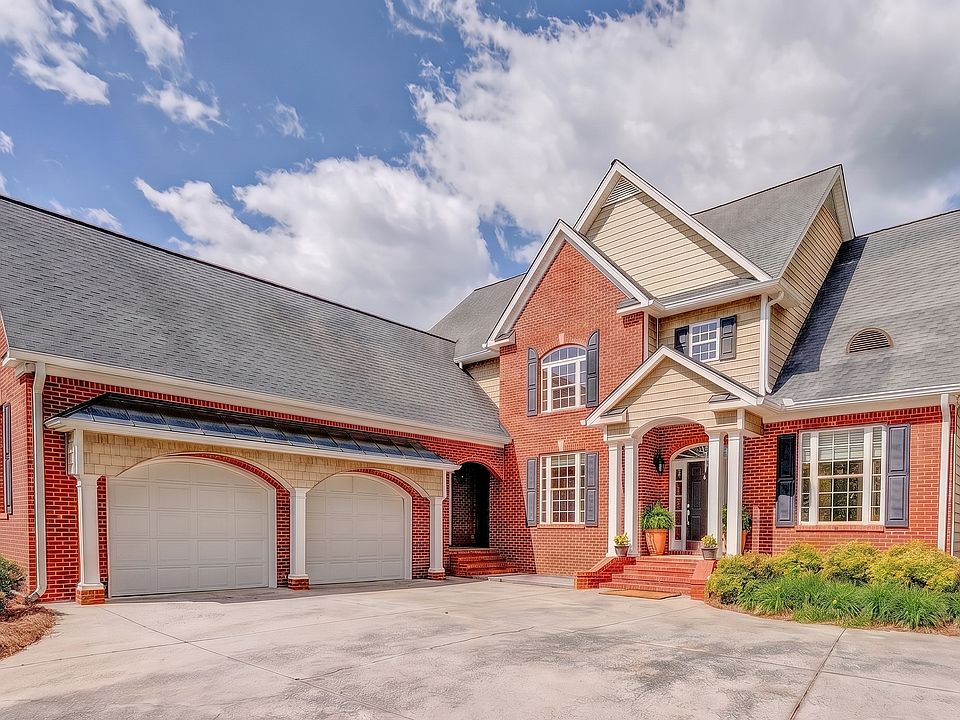 1st image of 504 Ridge Pointe Ln