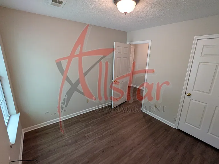 6956 Maury Dr — Photo 9