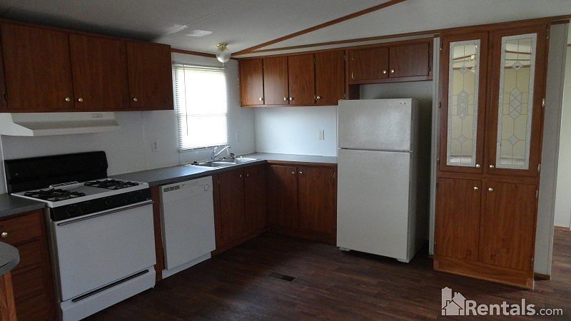 2nd image of 1205 N Regatta Dr