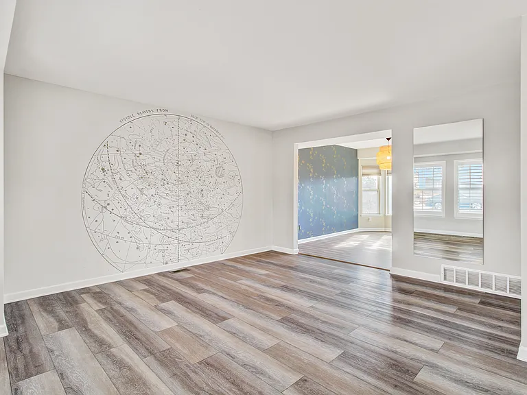 3445 Lynnwood Way — Photo 3
