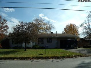 701 Lake Rd, Conneaut, OH 44030