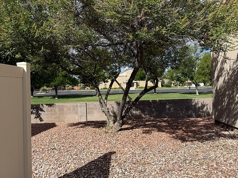 508 N 2480 W — Photo 15