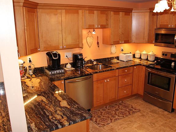 2nd image of 5 Summit Cir