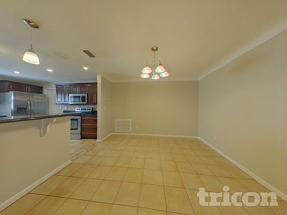 5th image of 1337 Hamlin Dr