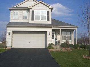 15940 Palm Ct, Crest Hill, IL 60403