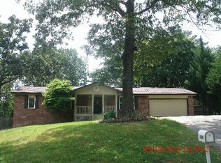 5311 Village Garden Dr, Ooltewah, TN 37363