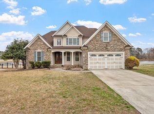 1013 Black River Dr, Zebulon, NC 27597