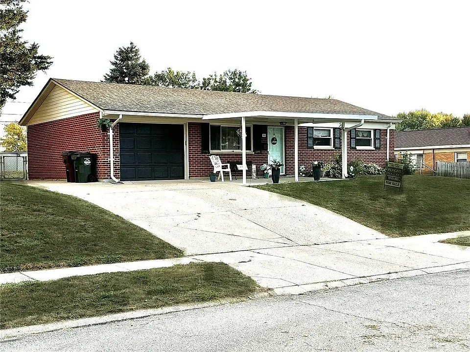 90 Brent Dr