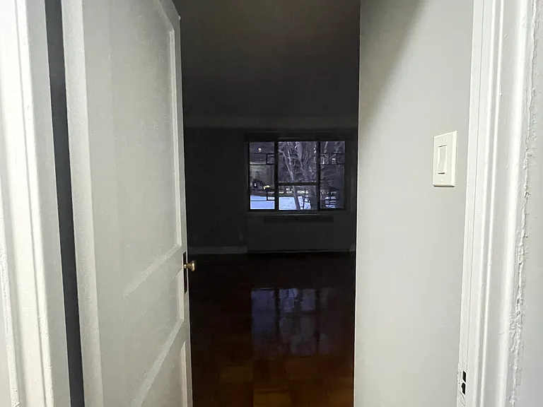 67-06 186th Ln #E — Photo 4