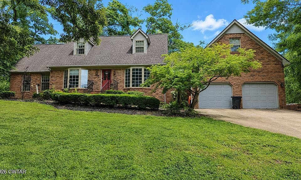 1st image of 2307 Hamlin Dr