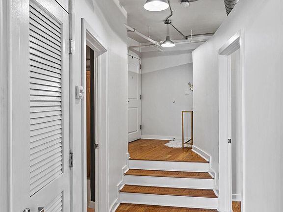 4th image of 112 N 2nd St #5H4