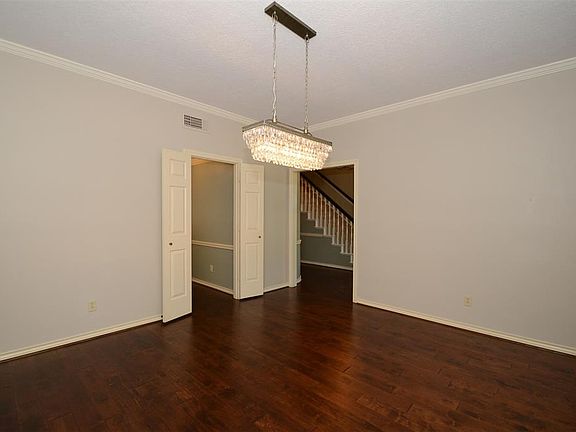 4th image of 1522 Hoveden Dr