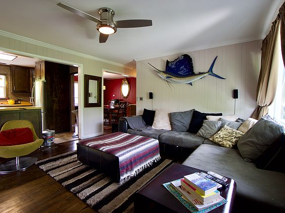 3rd image of 124 Valley Hill Dr