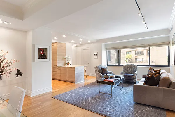 Sold by Nest Seekers International | media 16